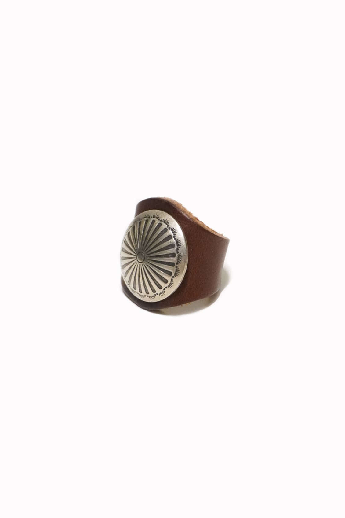 [YUKETEN] Leather Ring with Concho - Brown Needlepoint