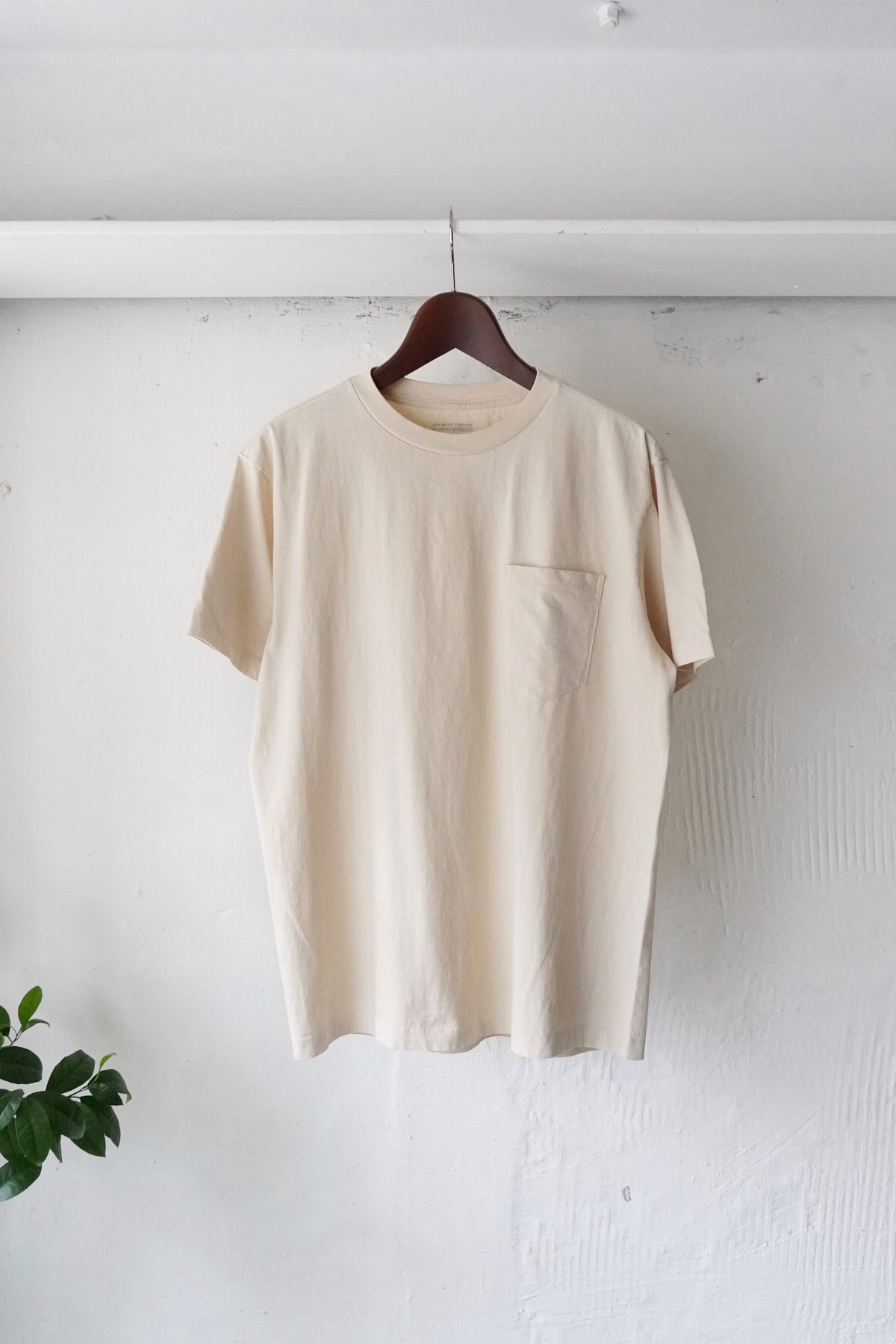 [LADY WHITE CO.] Balta Pocket T-Shirt - Alabaster