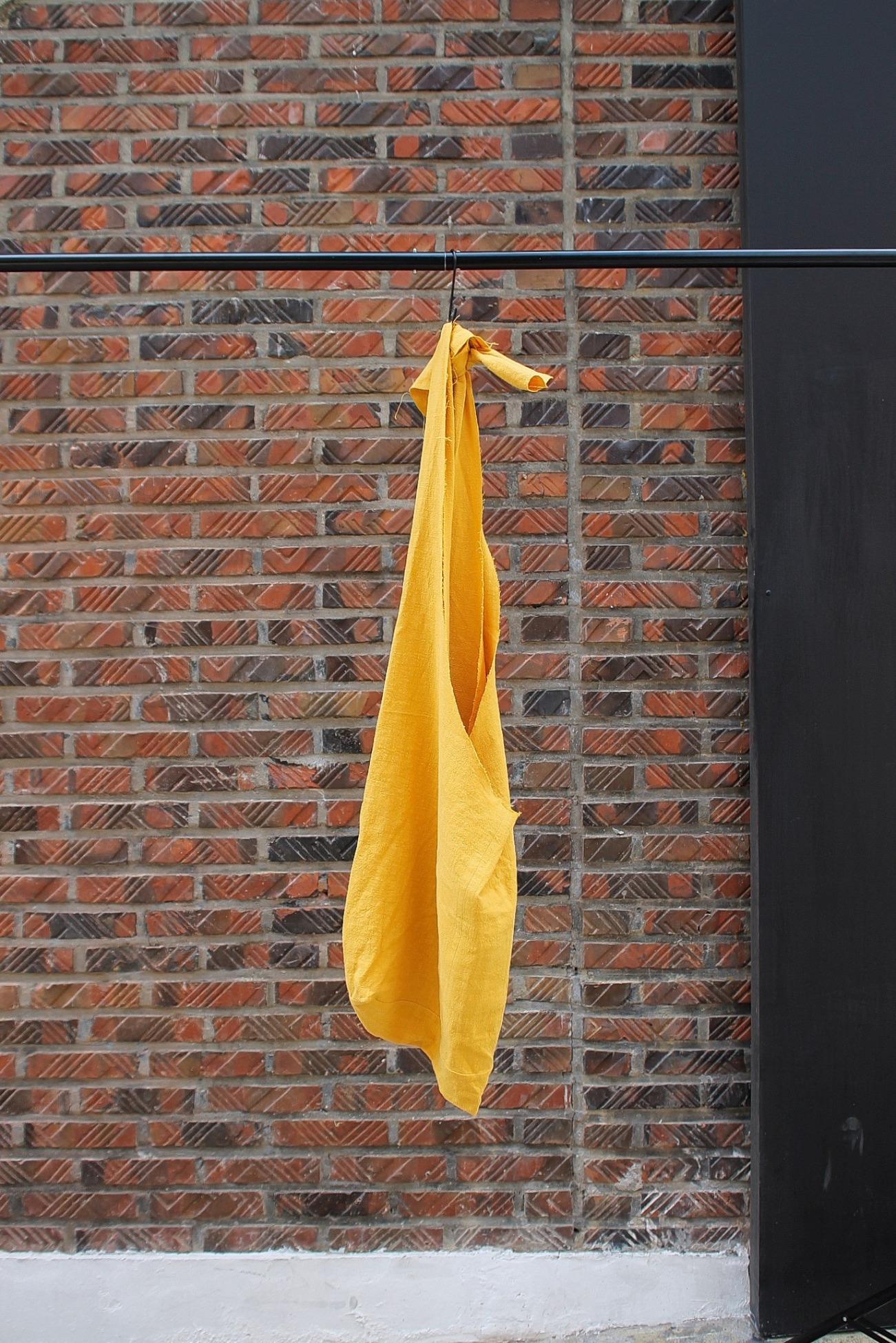 [An Irrational Element] Window Bag - Yellow