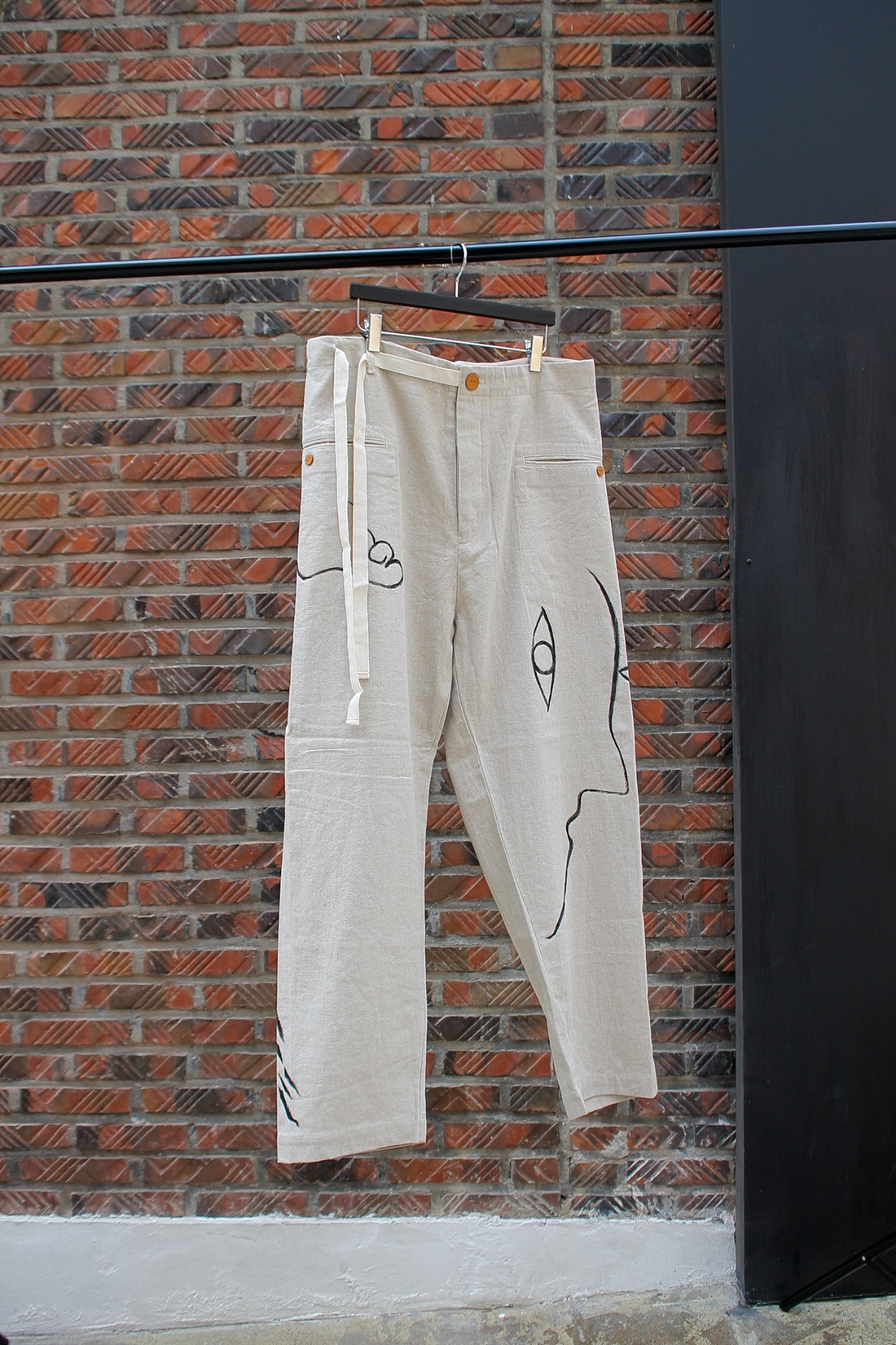 [EASY TO WEAR] Linen Canvas Tapered Pants - Natural / Drawing