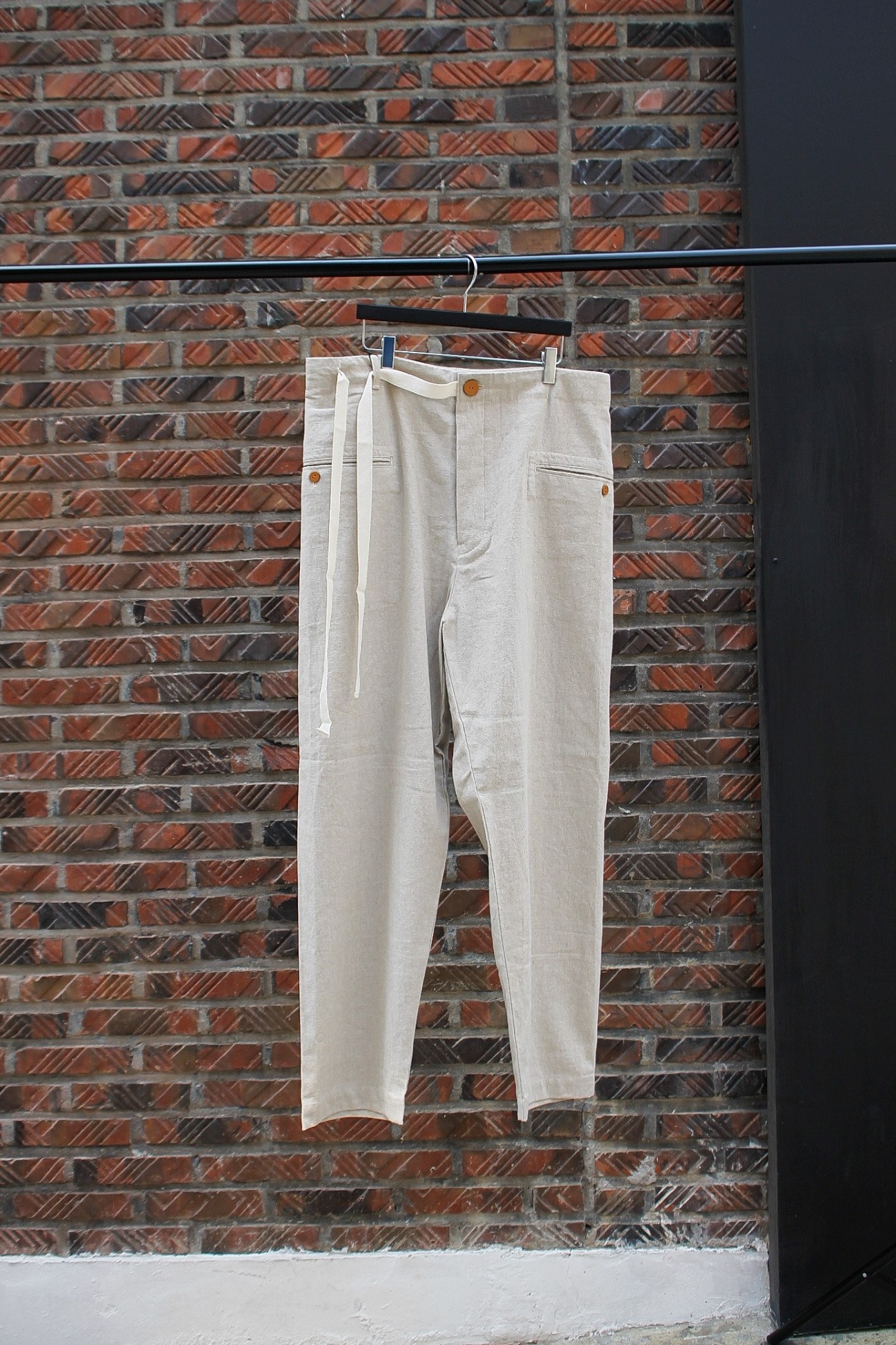 [EASY TO WEAR] Linen Canvas Tapered Pants - Natural