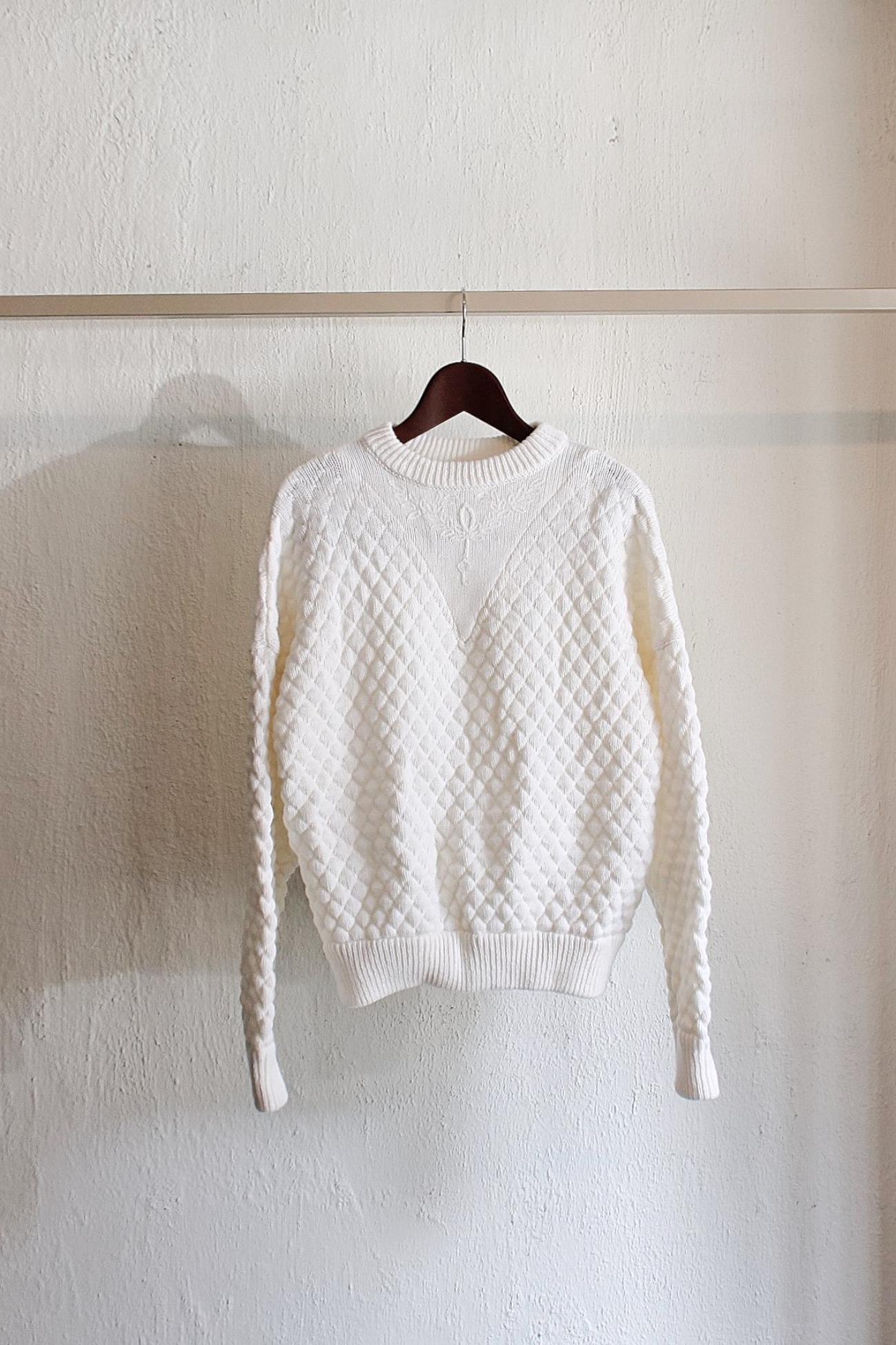 [HOUSE OF LEO] Jumper Knitted Merinowool with Embroidery - Milk
