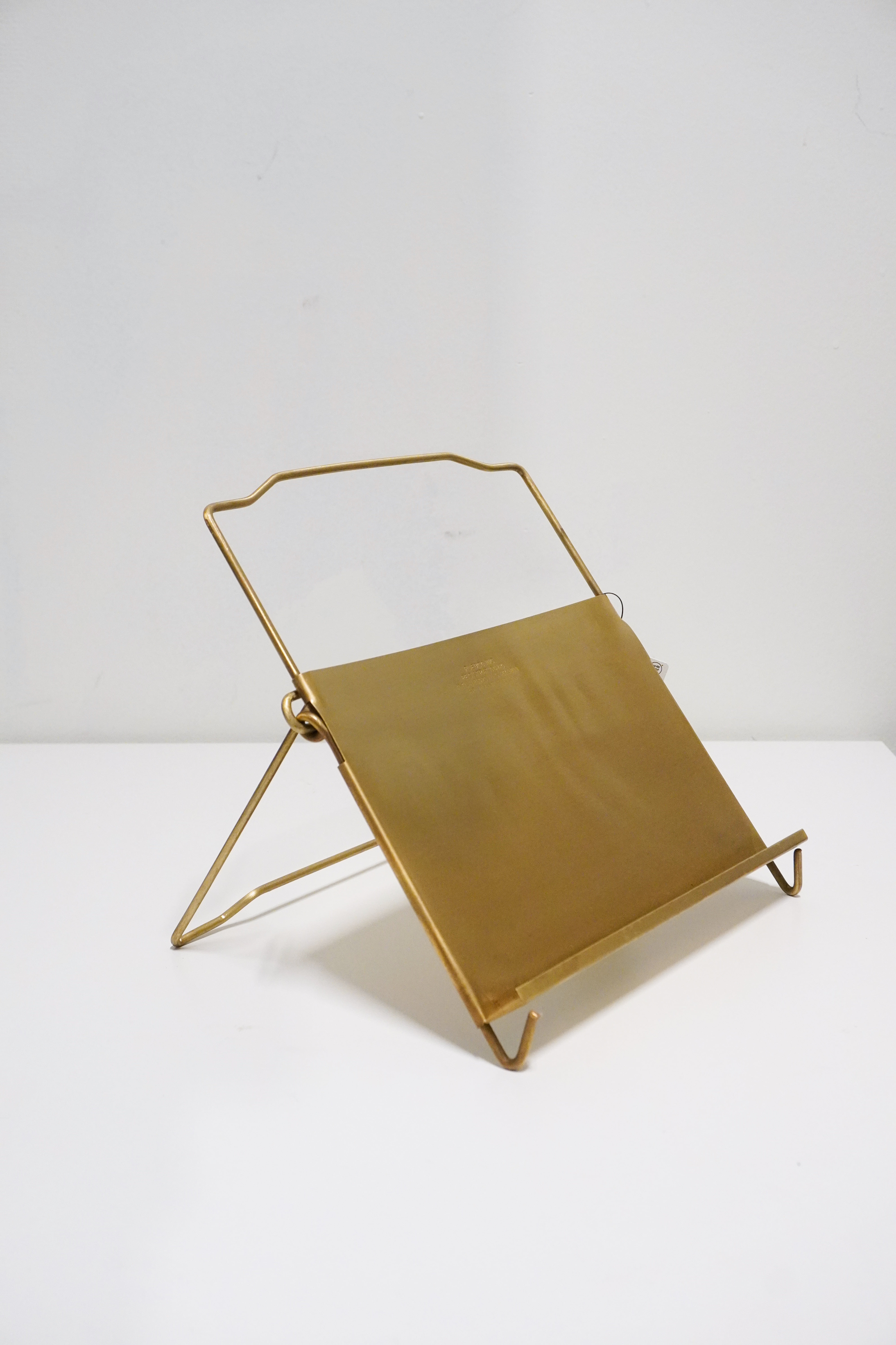 [PUEBCO]  Brass Tablet Stand