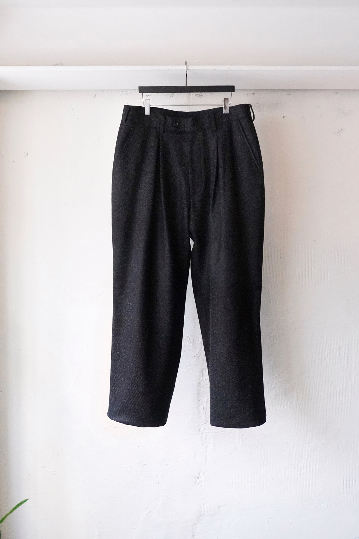 [GAJIROC] Shetland Twill Wool Trousers - Charcoal