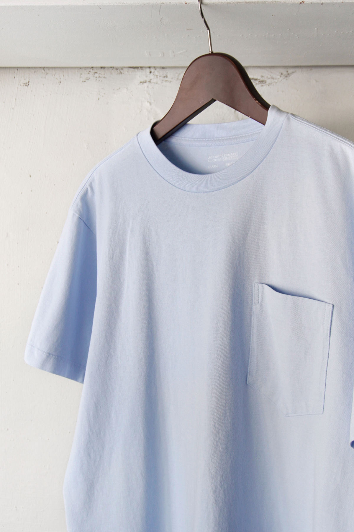 [LADY WHITE CO.] Balta Pocket T-Shirt - Pale Blue