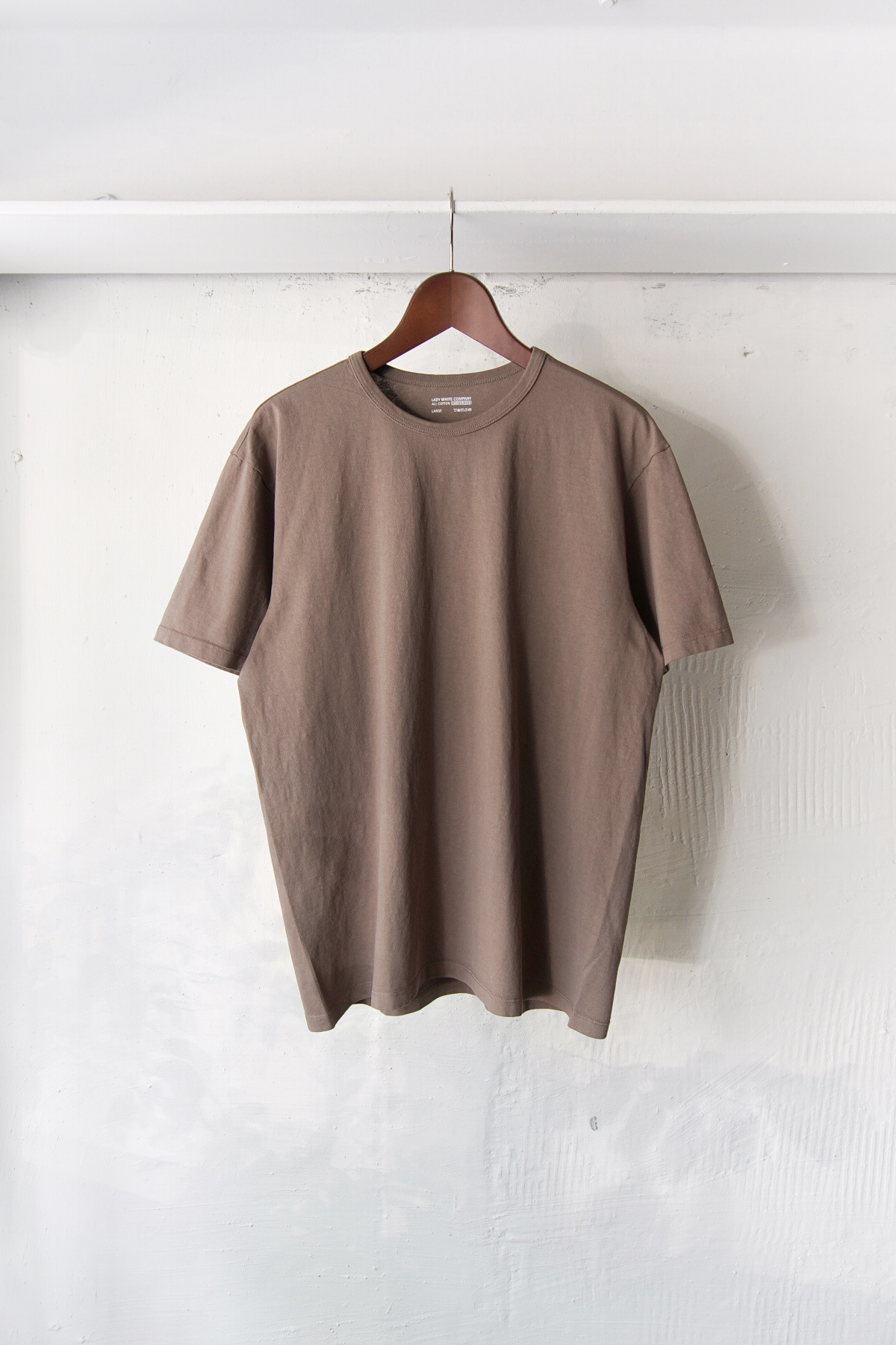 [LADY WHITE CO.] Our T-Shirt 2 Pack  - Taupe