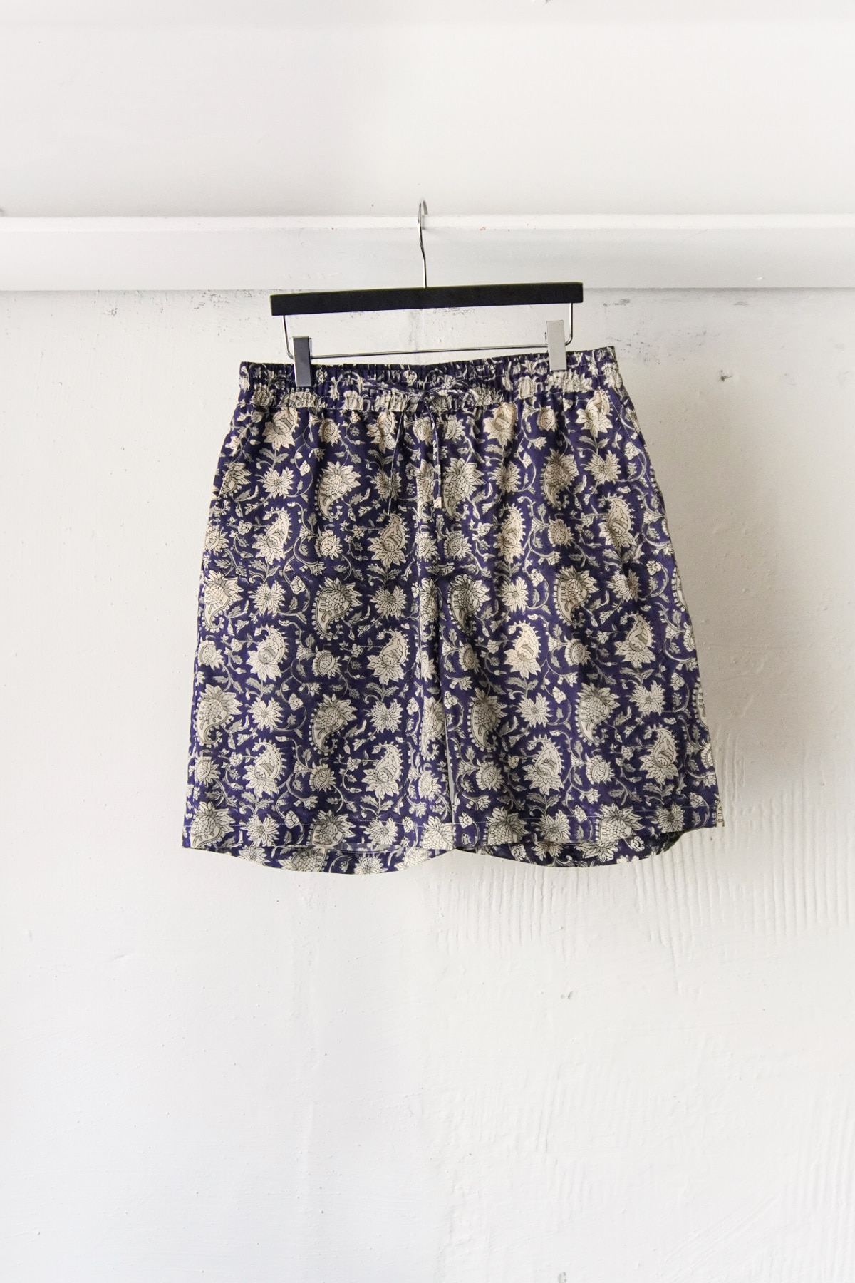 [DE BONNE FACTURE] Easy Shorts – Fleurs du Chennai Blue