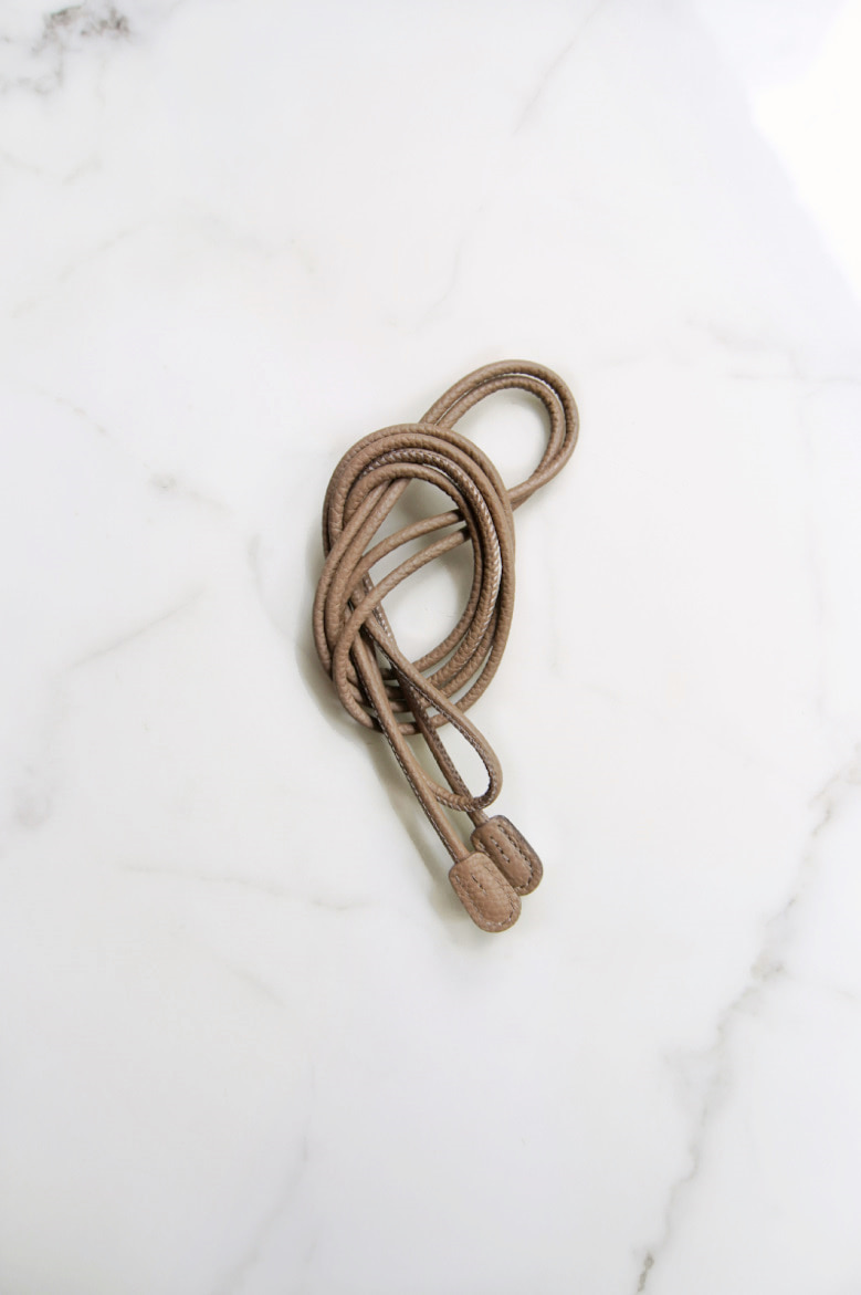 [OLD JOE BRAND] Leather String Belt – Granite