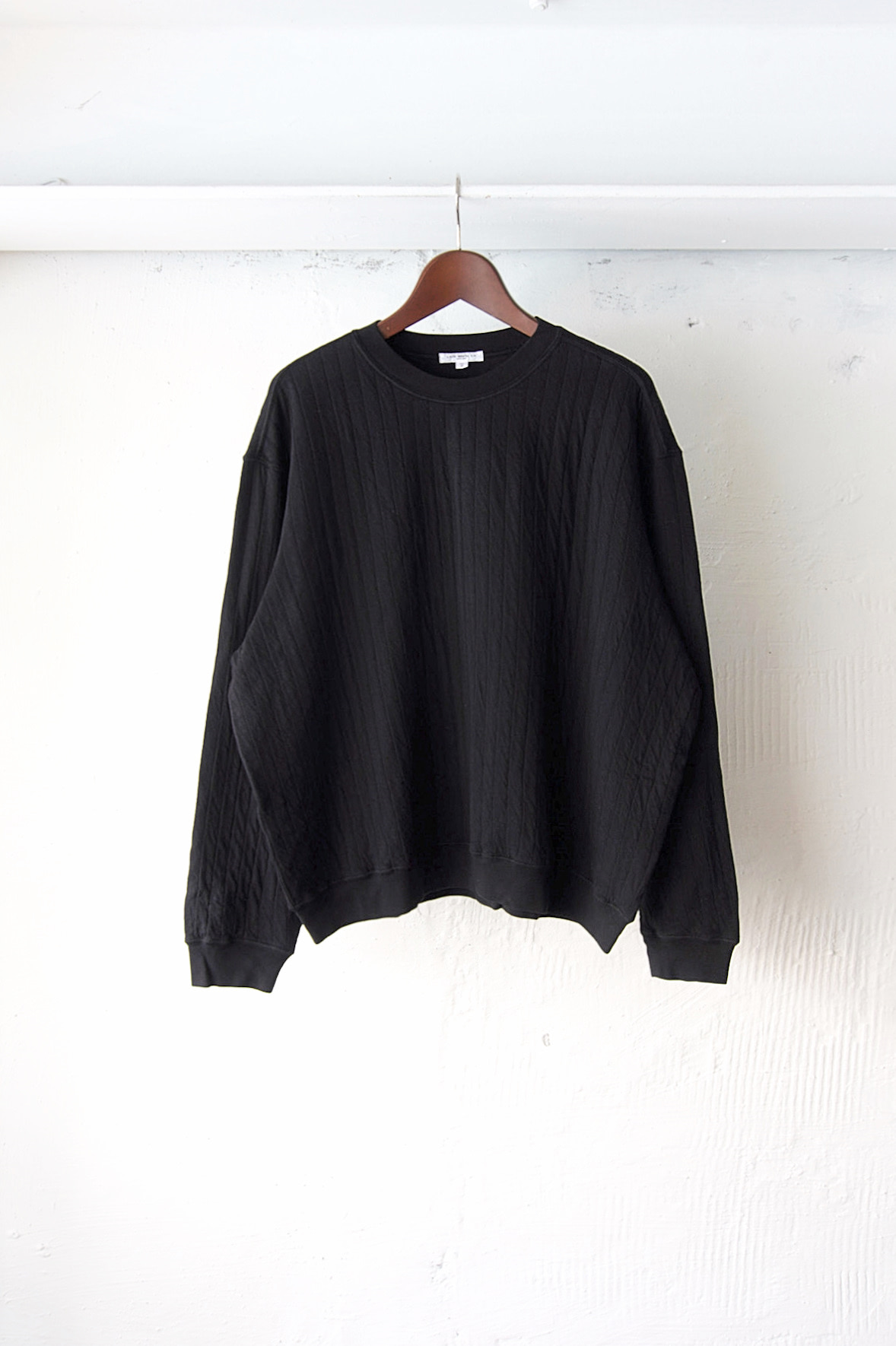 [LADY WHITE CO.] Quilted Crewneck - Black